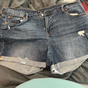 Gap jean shorts. Size 34. 5 inch inseam.
